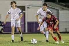 Monday night November 8, 2022 at Hernando High School boys varsity soccer. Eagles #10 Sr. Jonathan Gonzalez takes the down the field against Hernando Leopards.  Photo by Cheryl Clanton.