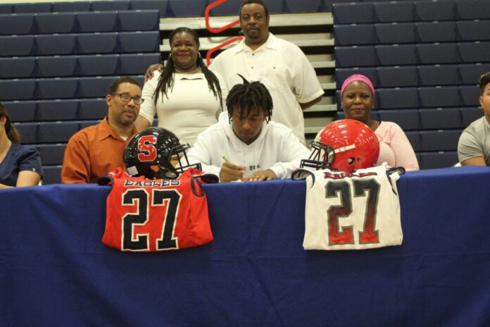 Springstead’s Randy Morgan signs with Advanced Prep Academy.