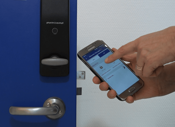 Phoniro lock and mobile phone