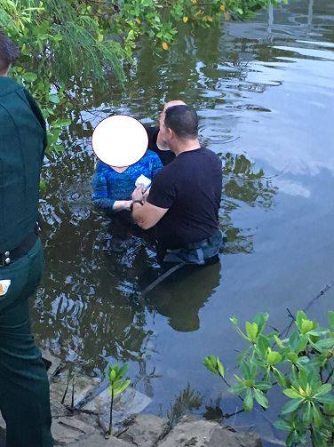 Deputies William Harsayni and Dakota Hadsell assist missing adult found in a canal