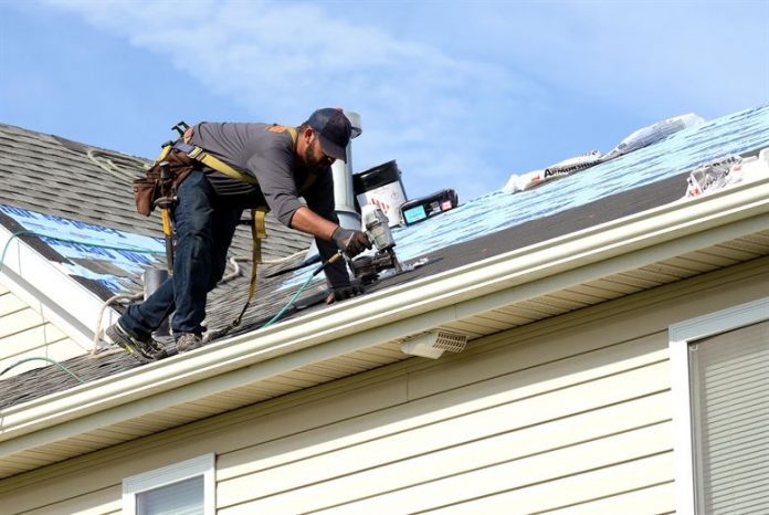 Roof Repair worker