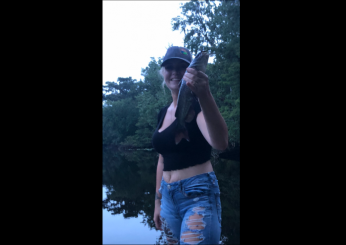 Cheyenne Geer making the most of an unsuccessful gator hunt on the Withlacoochee River