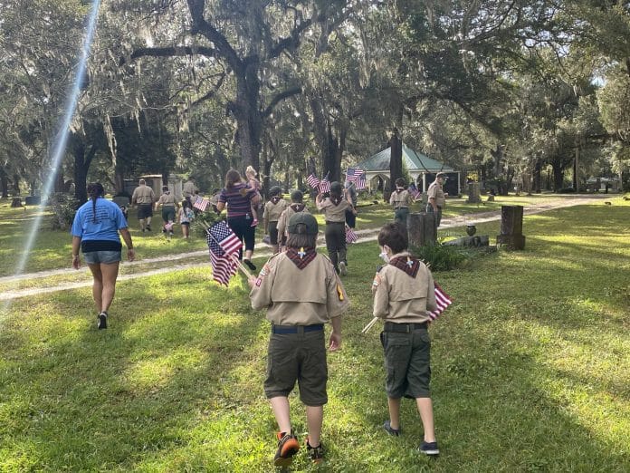 Scouts off to place flags