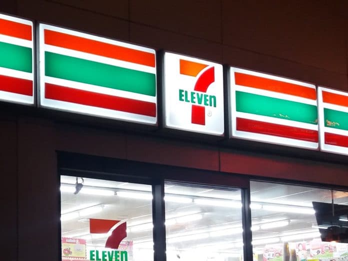 7-Eleven,_Bangkok,_Thailand