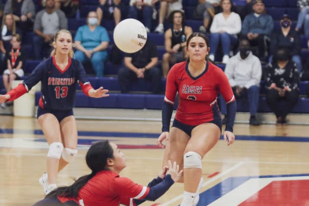 Isabella Nunag (3) executes a dig to save the ball during the match against Lecanto on Sept. 20, 2021. Photo by Alice Mary Herden.
