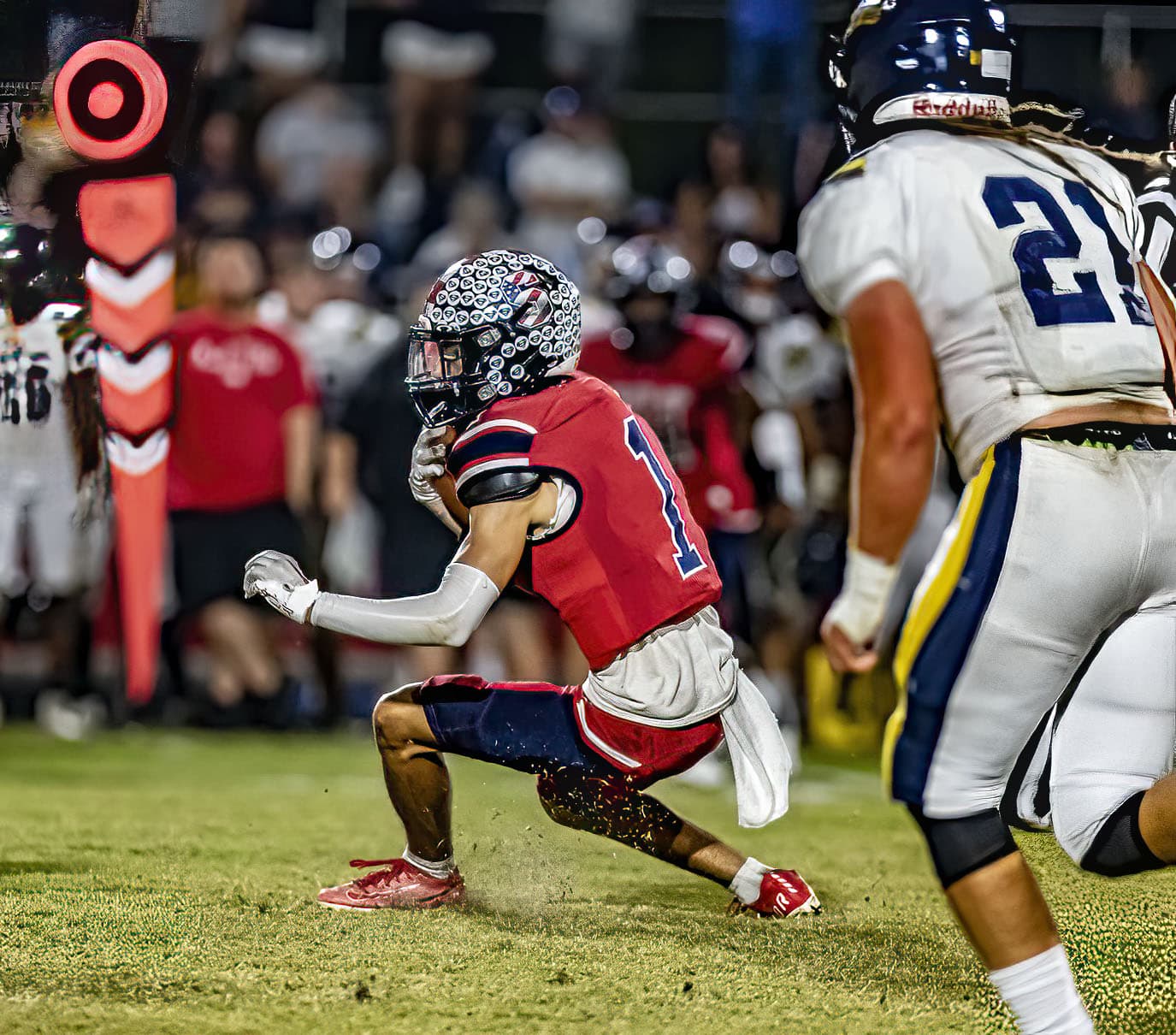 Springstead ,1, Luca Garguilo looks for running room after a pass reception during the first half against Land O’ Lakes. Photo by JOE DiCRISTOFALO