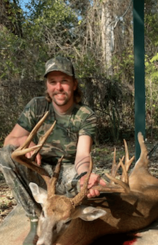 Jason Vickers and his tremendous buck taken from the Withlacoochee State Forest.