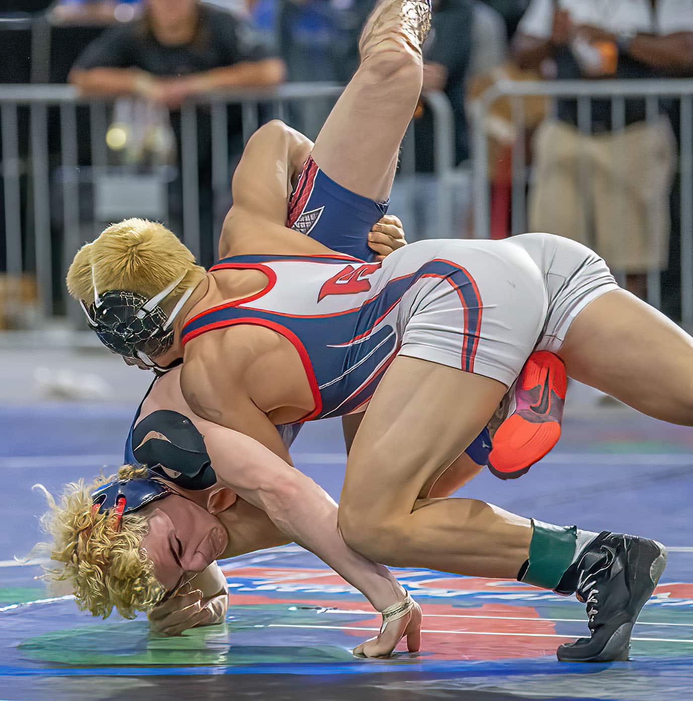 Springstead High’s 138-pound competitor, Josh Gallo turned the table on Austin Chang from Freedom High in the last seconds to win 6-4 at the FHSAA IBT Championships in Kissimmee. Photo by JOE DiCRISTOFALO