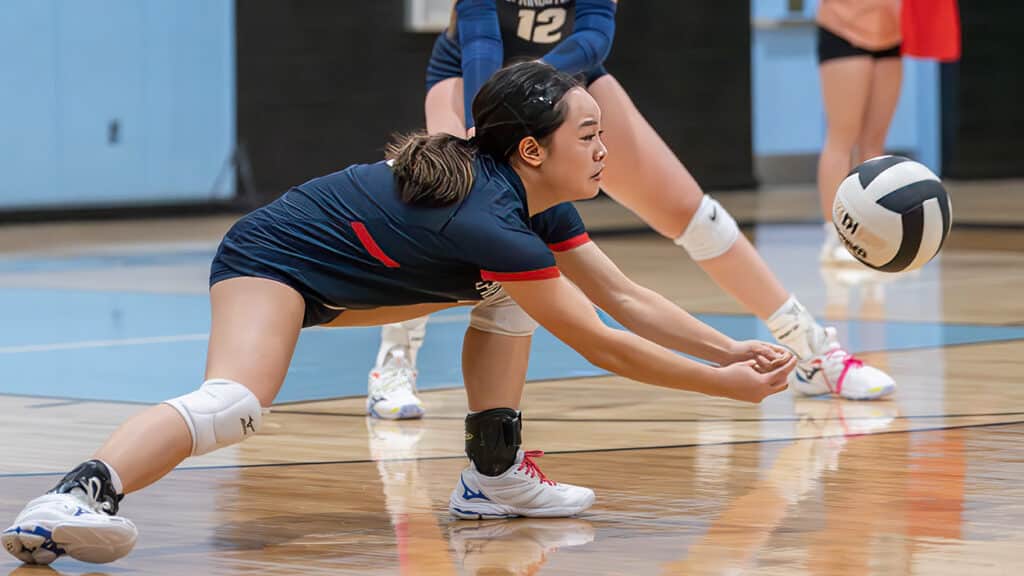 Springstead High, 3,Isabell Nunag digs a volley during the match at Nature Coast. Photo by Joe DiCristofalo