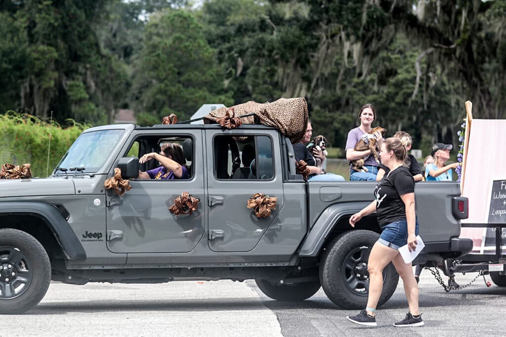 2023 HHS Homecoming Parade  PUPPIES [Credit: Cheryl Clanton]