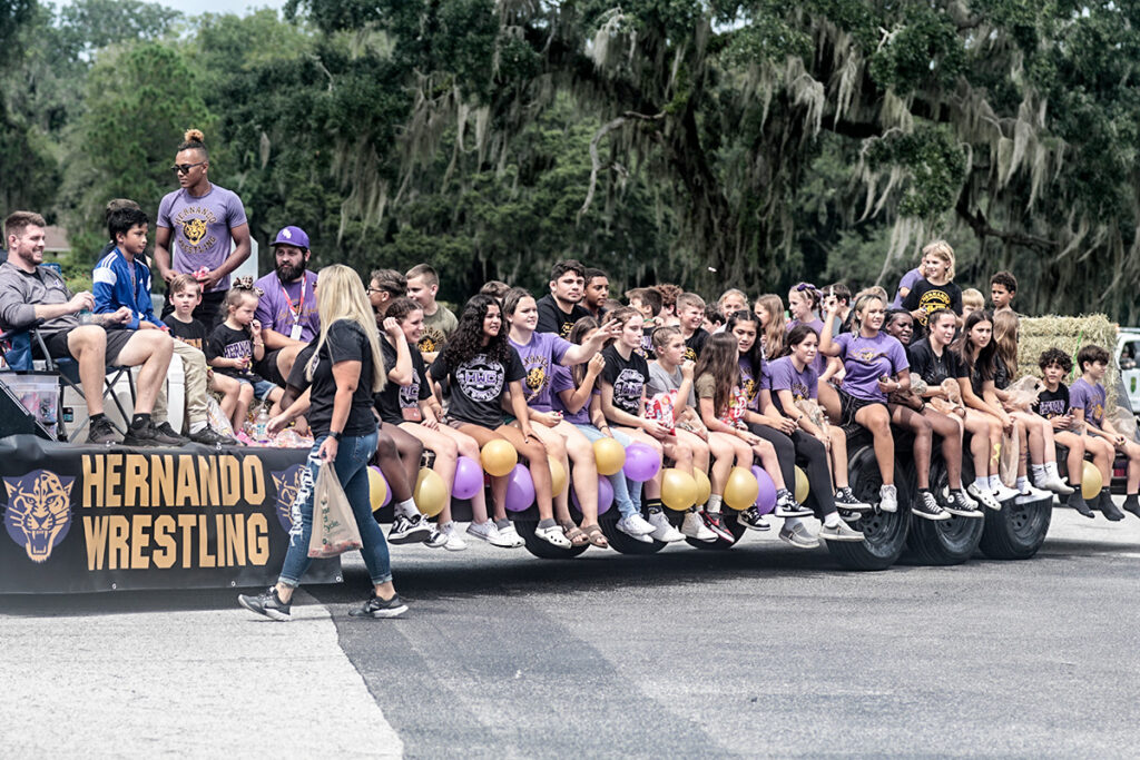 2023 HHS Homecoming Parade  Wrestling Float [Credit: Cheryl Clanton]