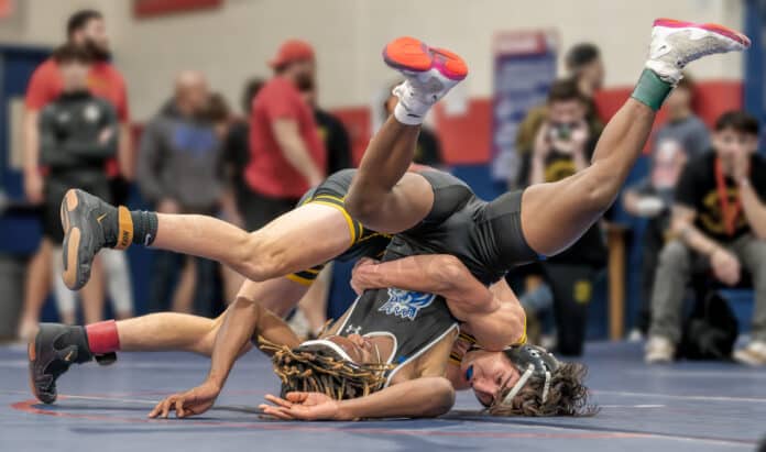 Hernando High’s Jesse Thomas took a 3-2 decision versus Wallace Foster from Dixie Hollins in the 113 pound bracket in the Corey Hill Memorial Invite at Springstead High.