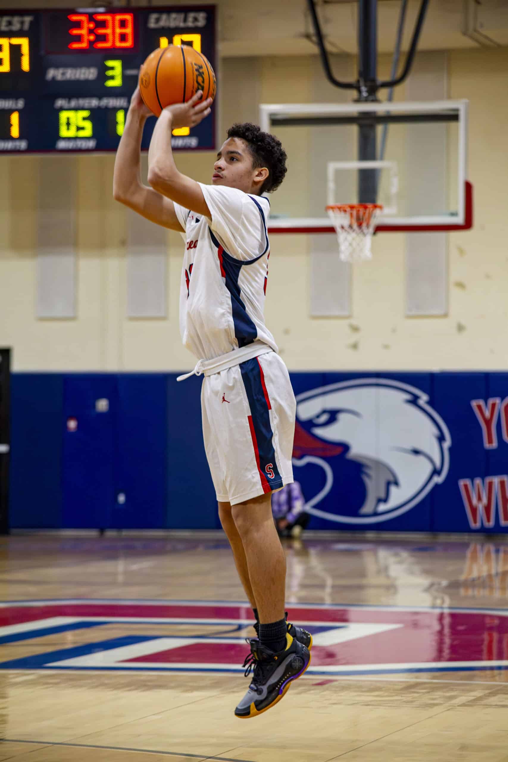 Springstead's Sam Franco going for a three-pointer. Photo by Hanna Maglio.