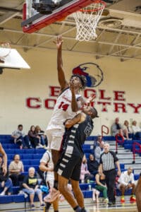 Springstead's Zion McKenzie going in for a layup. Photo by Hanna Maglio.