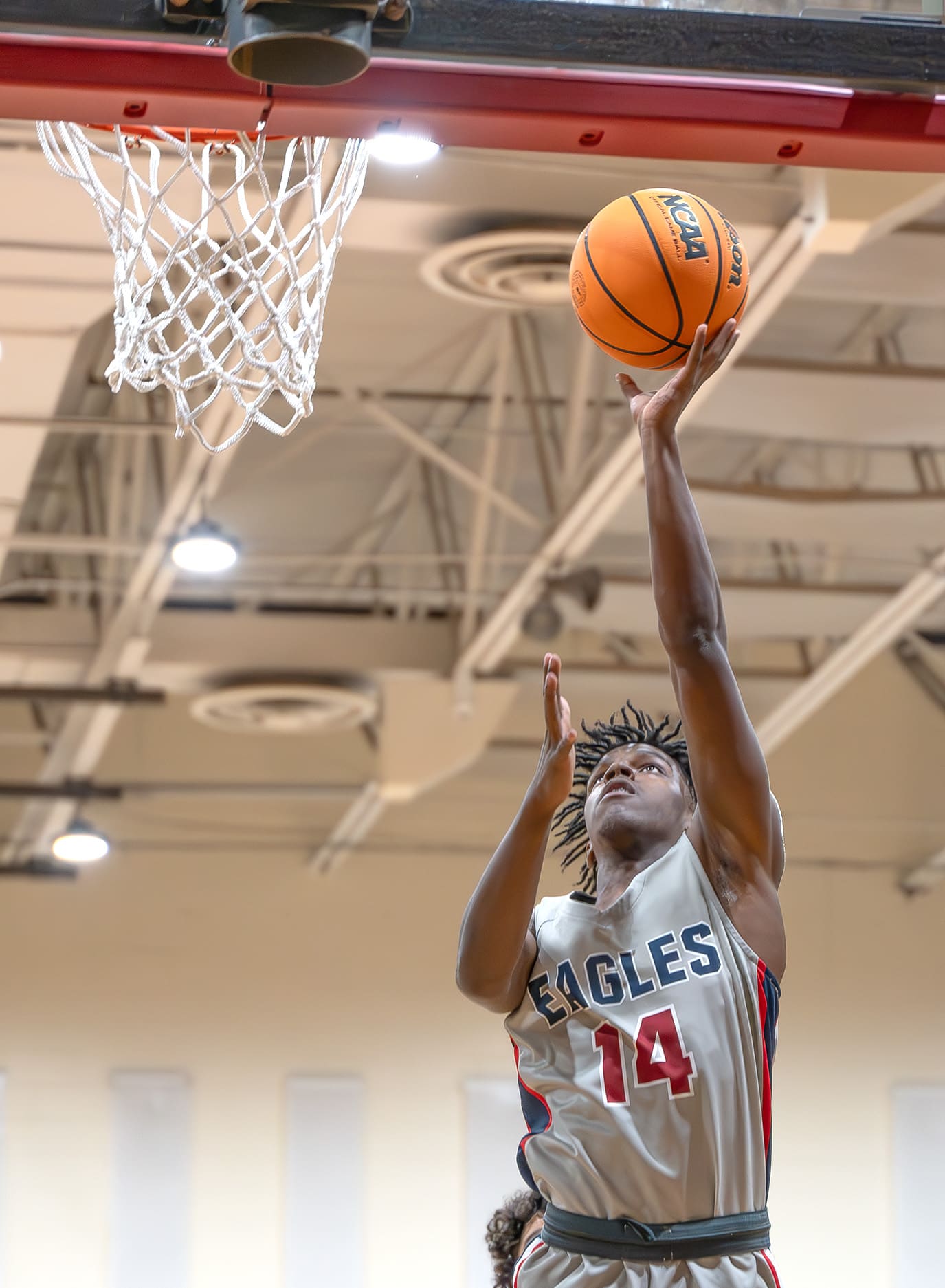 Springstead High’s, 14, Zion McKenzie gets free for a layup shot in the game versus Archbishop McCarthy in a semifinal match at the Glory Days Greg O’Connell Holiday Shootout. Photo by Joe DiCristofalo