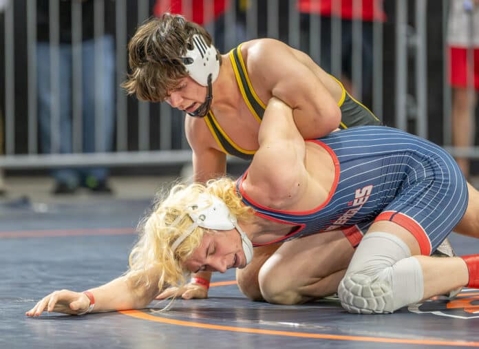 Hernando High 157 pound Garrett Shaw won over Wakulla High School’s Austin Royals by Fall at 3:12 in the first round of the FHSAA State Championships in Kissimmee. [Photo by Joe DiCristofalo]