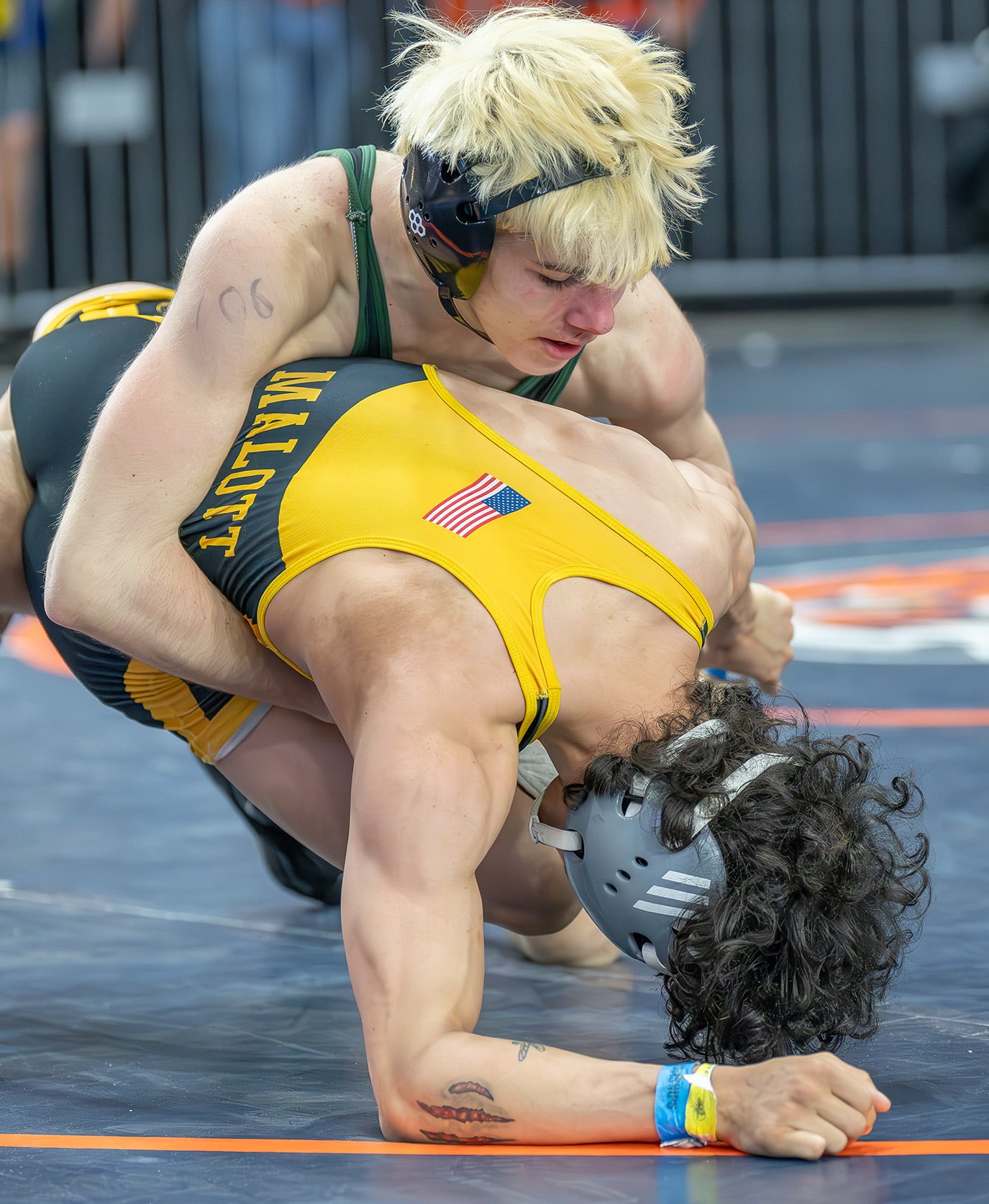 Weeki Wachee High Nick Guy could not solve Rutherford High’s Dylan Malott losing the 7th place match by a 10-6 margin. [Credit: Joe DiCristofalo]