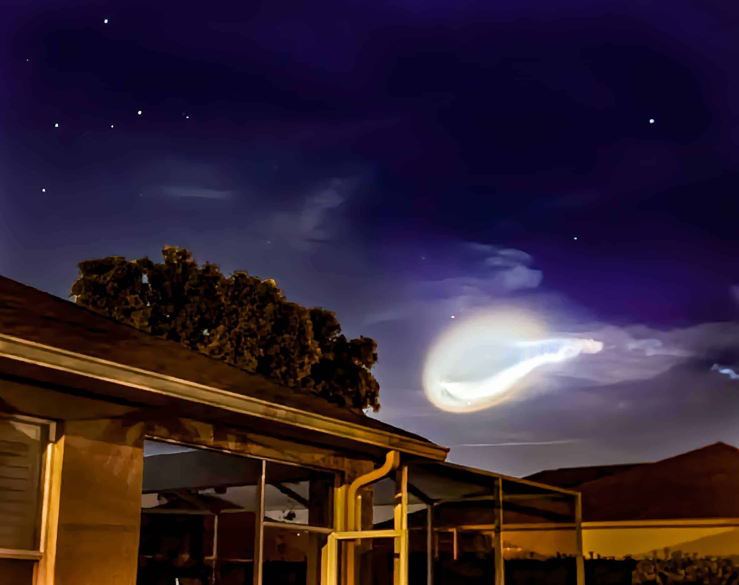 A “jellyfish” effect from an early morning Falcon 9 launch as seen from Hernando County in 2022. A jellyfish is a rare phenomenon created by rocket gasses interacting with high altitude sunlight. [Credit: Mark Stone / FMN]