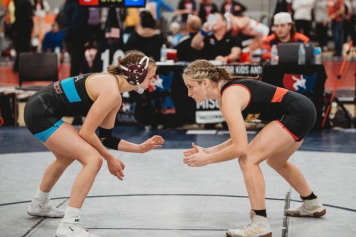 Sydney Bridentsine (right) faces her opponent at Women's Nationals in Spokane, WA. [Photo by Cynthia Leota]